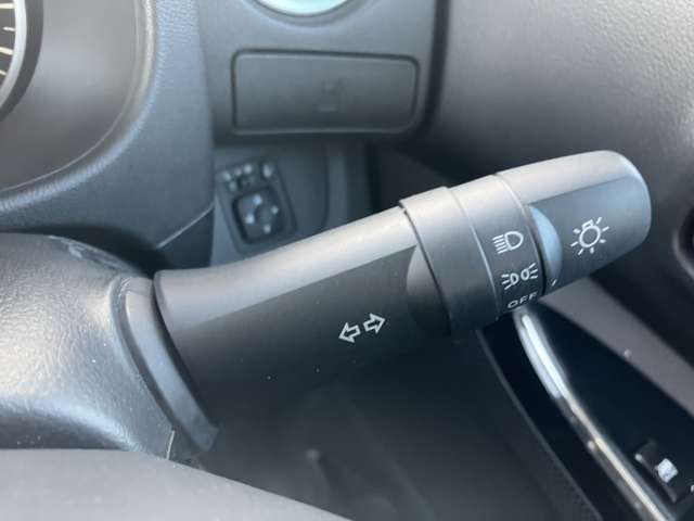 納車時は多項目を細部まで点検・整備します。資格を持ったプロのスタッフがお待ちしております。