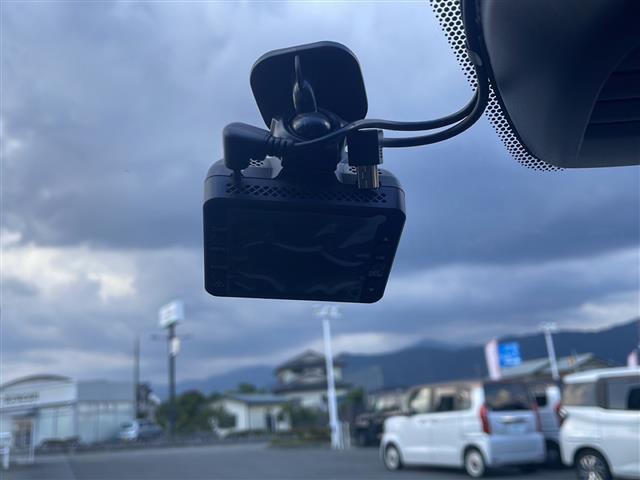 ガリバー富士吉田店　　〒403-0032　山梨県富士吉田市上吉田東6-4-5　TEL 0078-6002-320172  E-Mail   fujiyoshida@sales.glv.co.jp