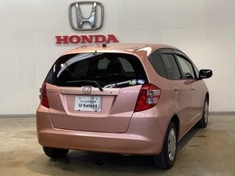 Honda認定中古車 U-Selectは3つの安心をお約束します。　1　Hondaのプロが整備した安心。 2　第三者機関がチェックした安心。　3　購入後もHondaが保証する安心。
