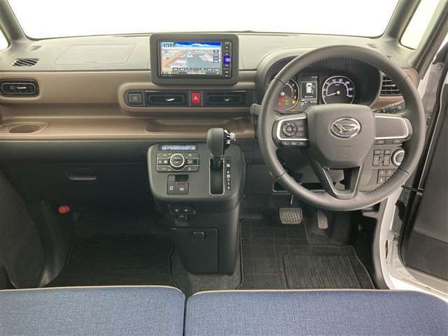 YouTubeにお車の紹介動画を掲載しております。画像ではわかりにくい細かなところまでご紹介♪ご視聴用URLはお問い合わせください。