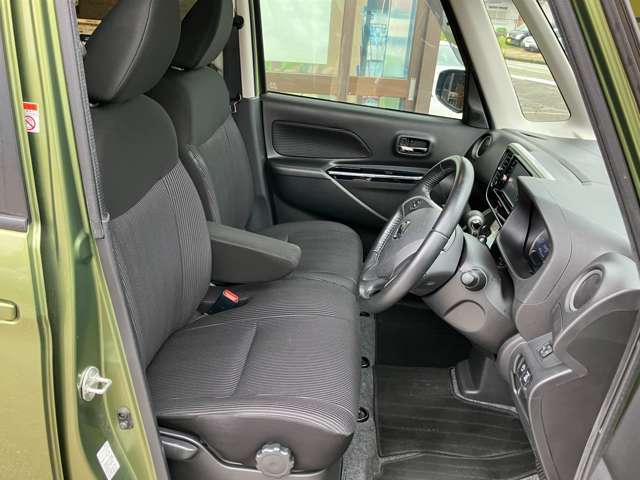 ☆内外装クリーニング☆車の隅々まで徹底的にクリーニングを行っておりますので内外装ともに綺麗な状態でご納車いたします！