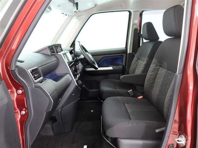 愛車の室内を抗菌・抗ウィルス・防臭コーティングするチタニア（有料）がオススメ！車内を安心・安全・快適に保ちます！詳細は店舗スタッフまでお尋ねください。