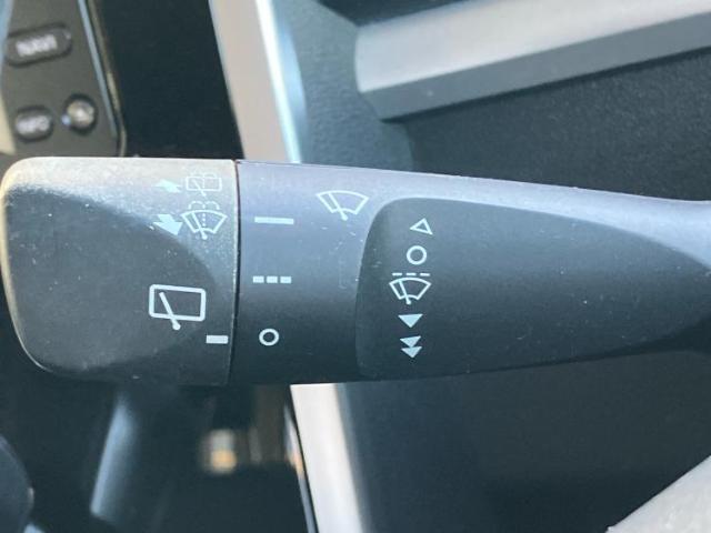 国産車から輸入車まで多様なお客様のニーズのお応えできるように、全国規模で豊富な在庫展開！車のことならWECARSへ！