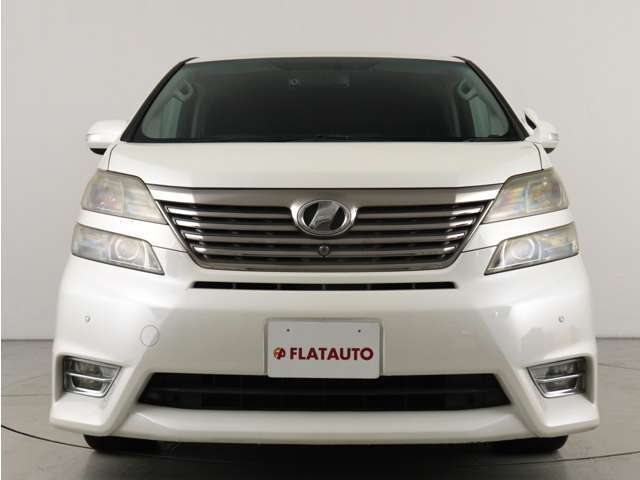 大迫力のフロントフェイスです！状態は非常にいいですが、コーティング施工により更なる質感をご提供できます。プランは数多く御座いますので、お気軽にお申し付けください！