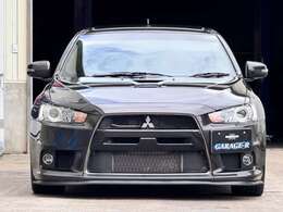 来店予約で成約を頂いたお客様には当店オリジナルの除菌消臭プランをプレゼント！車内の気になる臭いを解消するためにオゾン発生器を使用し、強力に除菌脱臭し二酸化塩素除菌消臭剤 SEAL OFFを使用して消臭します。