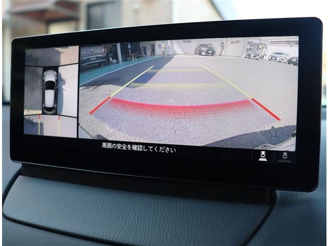 自社整備工場から板金工場、保険やローン等お車に関してはフルサポート！楽しいカーライフのお手伝いをぜひお任せください！自社板金工場・に加え、運輸支局指定工場にて、しっかり点検整備させて頂いております。