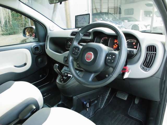 自社提携整備工場にて法定12ヶ月点検後にご納車させて頂きます。（※商用車は6ヶ月点検）納車後のメンテナンスもご相談ください♪