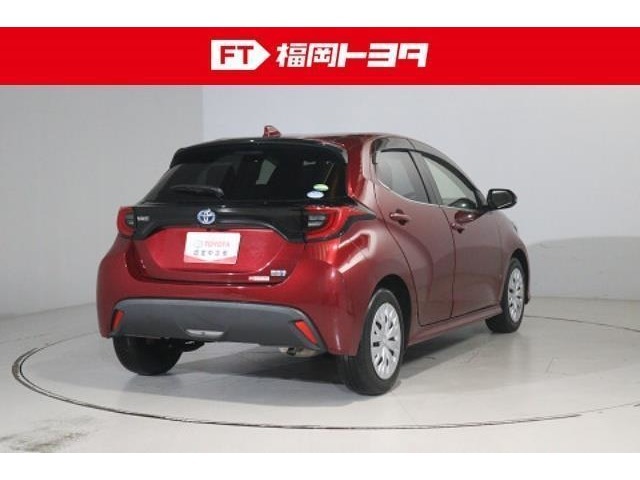 トヨタ認定中古車、評価4。キズ、へこみが少なく全体的に良好です。