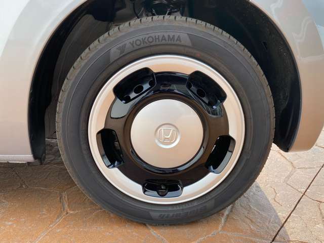 お車に取り付けるカー用品もご相談にのれます。ETC・ドライブレコーダ・スタッドレスタイヤなど
