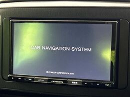 【ナビゲーション】使いやすいナビで目的地までしっかり案内してくれます。各種オーディオ再生機能も充実しており、お車の運転がさらに楽しくなります！！