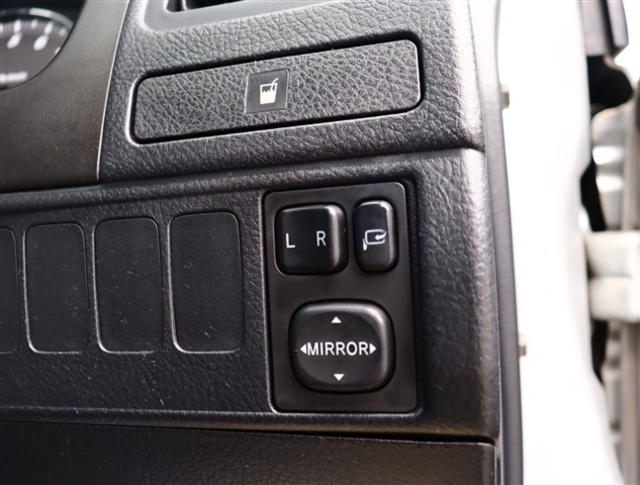 リバーサイドのお車は全社試乗可能で御座います。お客様がご納得頂ける『1台』が見つかるまでお手伝いをさせて頂きます。