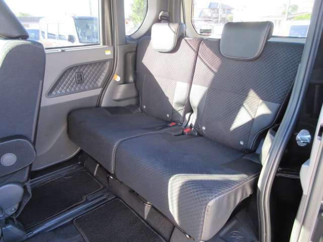 お客様に隅々まで見ていただけるよう展示車両は常に綺麗に仕上げております！お客様のご来店、スタッフ一同心よりお待ち申し上げます。