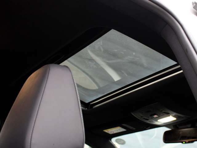 随時インターネットにて在庫を更新しております！他のお客様にご売却になってしまっていても、同じような車両をお探しさせていただきます！お気軽にお問合せ下さい！