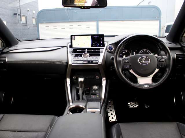 内外装クリーニング済みです！車両品質には自信がございます！是非お気軽にご来店下さい！