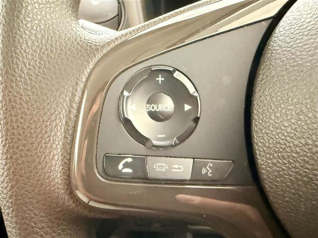 【運転席操作部】快適なドライブを楽しむための機能が装備されています！運転席から触れるので、使いやすいです！除菌プランいれていただくと、さらに清潔で安心していただけます！