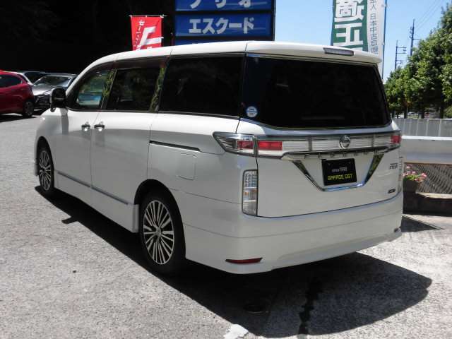 北は北海道、南は沖縄まで毎日たくさんのご成約を頂いております＾＾有料で全国対応2年又は3万キロ保証の加入も可能です＾＾全国の皆様に愛される中古車店を目指しております！