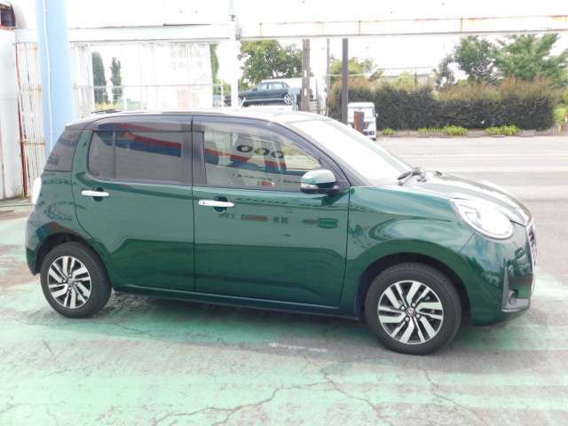 キズの詳細などお車の状態で気になることがございましたらお気軽にお問合せ下さい！出来る限りわかりやすく説明致しますので是非宜しくお願い致します！