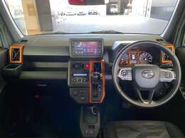 ★ブラック内装★　汚れが目立ちにくく、シャ-プなイメージの内装インテリアです。