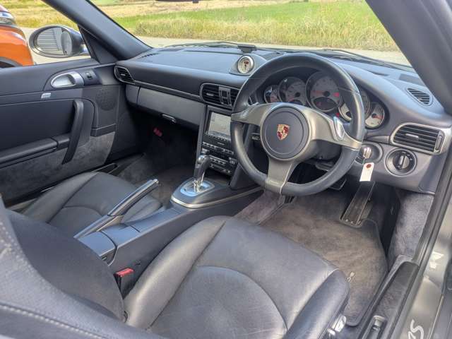 PDK 黒革　スポーツクロノ付きです