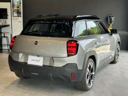 かわいいテールのデザインはほかの車にはない魅力があります。ひと目で“MINI”とわかるデザインです。