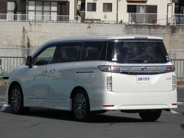 自社工場にて徹底した点検整備を行いご納車致しますのでご安心ください！