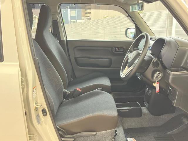 「この車の写真をもっと見たい」「状態が気になる」「この装備はついている？」どんな小さな疑問でもお気軽にお問い合わせください！