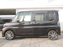 弊社専任のスタッフによるまるまるクリンを実施。