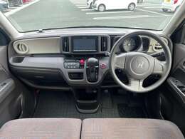 後席から運転席全景、付属品へのご質問もお待ちしております。