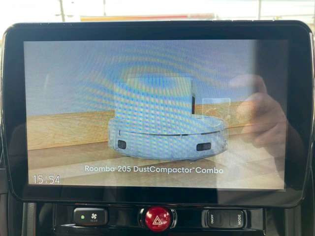 納車はもちろん内装クリーニング済み☆ご要望に応じてボディーコーティングも承ります☆ボディの艶は更に蘇りますし、細かい傷も目立たなくなります♪施工後のメンテナンスも水洗いでOKです♪
