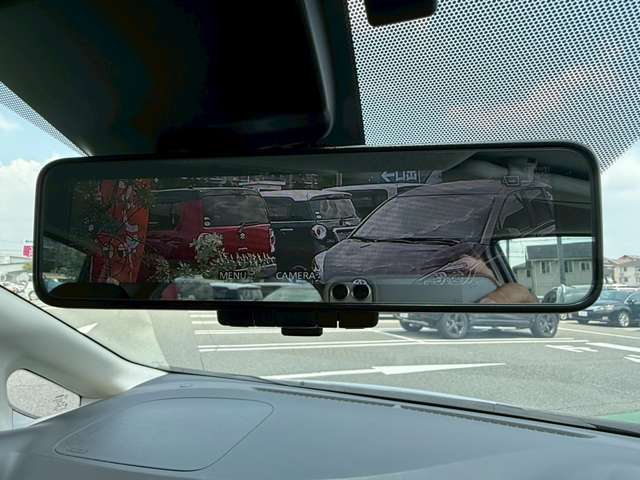 ♪入庫時に当店の査定士全員での車両品質チェック完了♪　　　　　また、買取直売車なので、前オーナー様の使用状況や保管状況まで詳細をきちんと把握しているので自信を持ってご提案出来ます♪