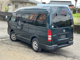 当店では、ハイエースの車両を多数掲載しております。さまざまなモデルや仕様のハイエースをご覧いただけるので、ぜひ一度ご確認してみてはいかがでしょうか。ご希望の条件に合った車両が見つかるかもしれません！