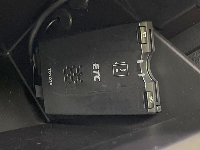 【ETC】高速道路の料金所をストレスなく通過！話題のスポットやサービスエリアに多い「スマートIC」利用時は必須のアイテムです。当店でセットアップを実施、ご納車当日からすぐにご利用いただけます！