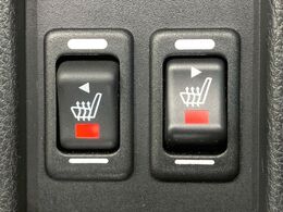 【シートヒーター】寒い日に重宝するシートヒーター！エアコンより早く温まってくれるので寒がりの人も安心ですね♪エアコンの温風は乾燥するから苦手、という方にもをおすすめです。