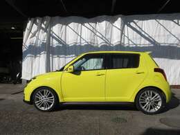 全国どこからでも お見積りご依頼OKです。納車も全国可能です。