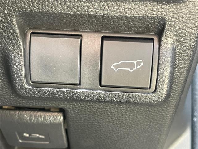 【運転席操作部】快適なドライブを楽しむための機能が装備されています！運転席から触れるので、使いやすいです！除菌プランいれていただくと、さらに清潔で安心していただけます！
