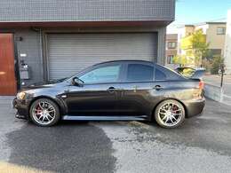 年間200台以上買取しているプロが厳選したお車を直接販売！！