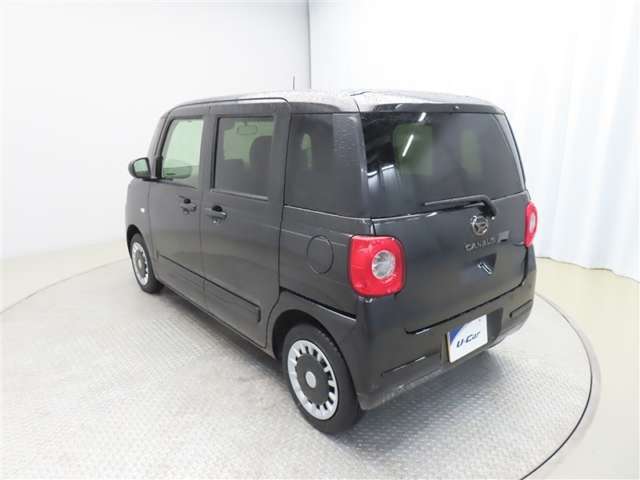 展示車はお客様のお住いの近くのネッツトヨタ石川のお店まで移動も可能です。最寄りの店舗までお気軽にご相談ください。