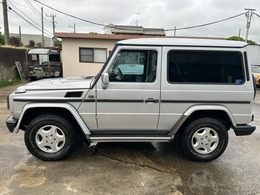 車両重量：2170KG 車両総重量：2445KG 車両サイズ：長さ404×幅181×高196cm