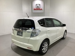 Honda認定中古車 U-Selectは3つの安心をお約束します。　1　Hondaのプロが整備した安心。 2　第三者機関がチェックした安心。　3　購入後もHondaが保証する安心。