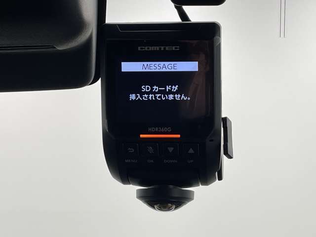 【　ドライブレコーダー　】運転中の記録を残します。事故などを起こした起こされた時の証拠を残します。