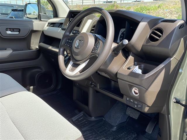気になる車はすぐにお問い合わせください！画面右側の0066から始まる無料ダイヤルからお問い合わせ下さい！専門スタッフがお車のご質問にお答えいたします！