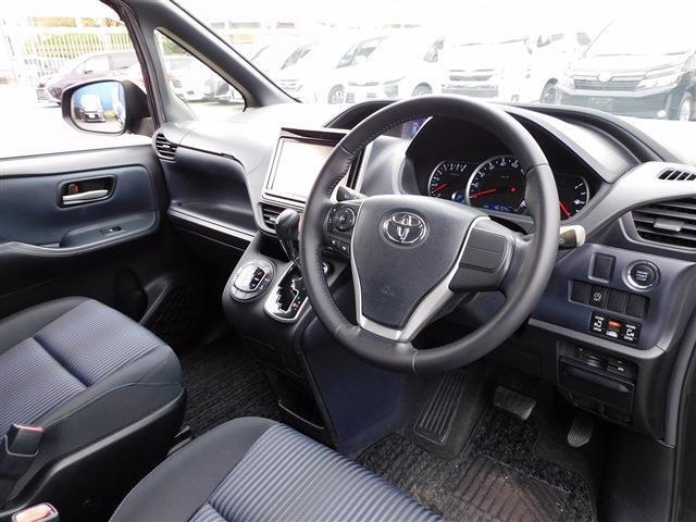 ワンオーナー・9インチフルセグナビ・後席モニター・バックカメラ・BTオーディオ・両側自動ドア・LEDライト・フォグライト・アイドリングストップ・ETC・コーナーセンサー・フロアマット・ドアバイザー