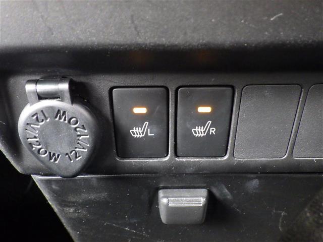 【運転席操作部】快適なドライブを楽しむための機能が装備されています！運転席から触れるので、使いやすいです！除菌プランいれていただくと、さらに清潔で安心していただけます！