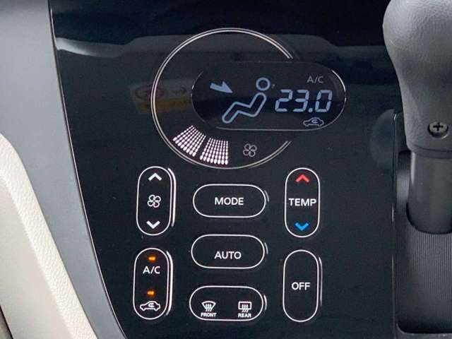 コンチネントは自動車保険代理店です。お車の購入をご検討の際は、やはり保険料の変化も気になるところ。一緒にご相談出来ます！もしもの事故をしてしまった時は、修理工場と保険代理店が一緒ならやっぱりスムーズ。
