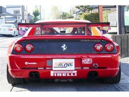 奥様のくつろぎ空間も充実！おいしいコーヒーでも！旦那様にはアフターパーツコーナーに！ついつい時間が経つのを忘れてしまう。車選びも大切だけど、お店選びにも拘ってみてください！