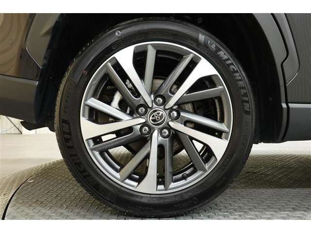 タイヤサイズ　225/50R18