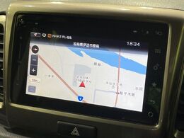 【純正ナビ】人気の純正ナビを装備。オーディオ機能も充実しており、Bluetooth接続すればお持ちのスマホやMP3プレイヤーの音楽を再生可能！毎日の運転がさらに楽しくなります！！