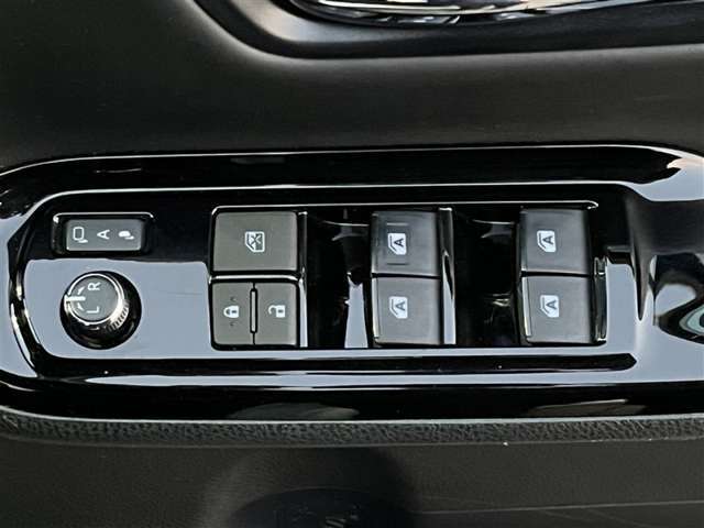 運転席ドア側パワーウィンドゥ・ドアミラースイッチ