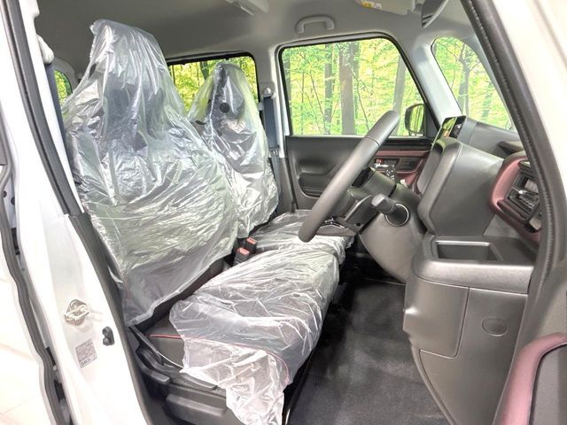 もちろん車内はキレイです♪よりクリーンな状態をキープしたいお客様には『ナノゾーンコート』がおすすめ！新型コロナウイルス対策や、除菌・消臭に効果を発揮し多くの方にご好評いただいております。