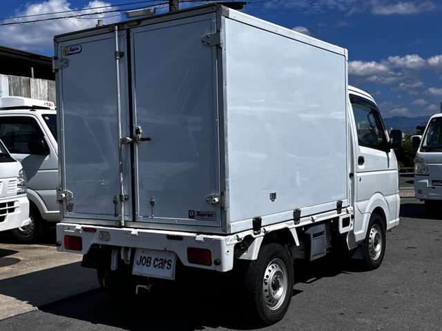 福祉タクシー新規事業の方もご相談下さい！タクシーメーター取付！ベース車両提案！ストレッチャー/車いす注文など開業がスムーズに行える様車両準備のお手伝いを致します！